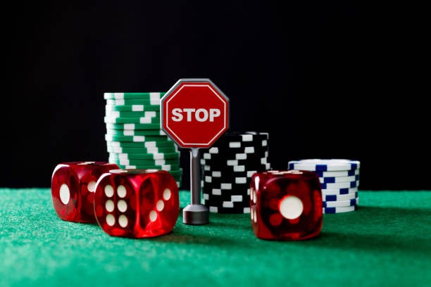 Live dealer streaming Infinite Blackjack on gacor4d mobile app showing card table